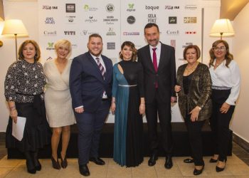 El alcalde pretende la creación de una residencia permanente para afectados por el alzhéimer