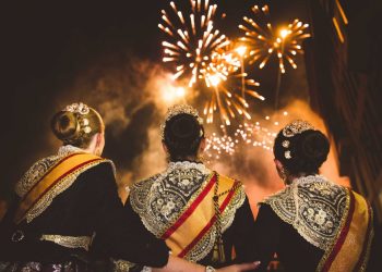 elche-fiestas-mascleta-nocturna-agosto-2019-1