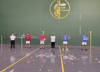 Mal comienzo para los equipos del Club Frontenis Elche