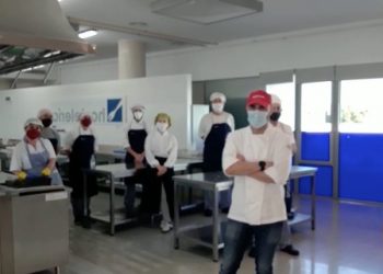 Desde el Colectivo Hostelería Elche consideramos totalmente insuficiente la propuesta realizada por el Ayuntamiento