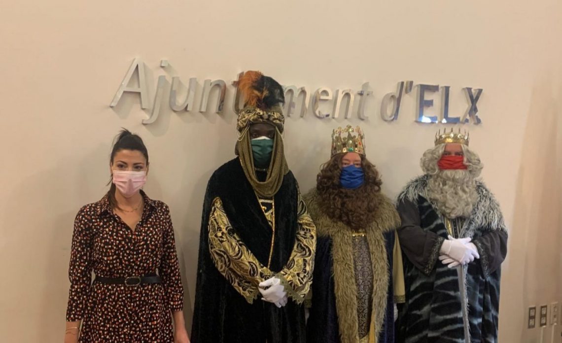 Fiestas también programa visitas a los Reyes Magos en la Rotonda del Parque Municipal