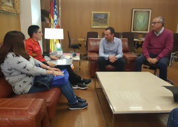 elche-recibe-nadador-luis-octubre-2019