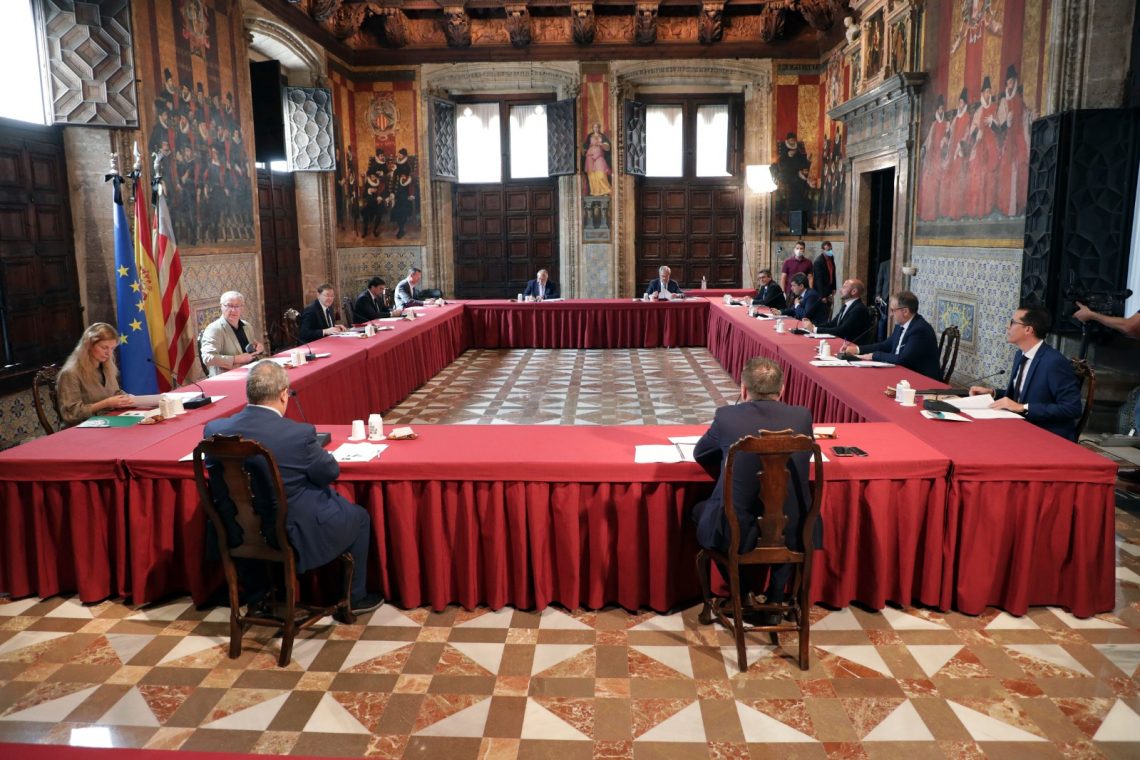 El alcalde de Elche plantea utilizar el superávit municipal para impulsar la reconstrucción económica en la Comunidad Valenciana