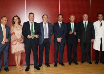 elche-ribera-salud-foto-familia-defensores-de-la-salud-junio-2019-1