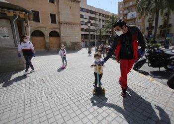 elche-salida-ninos-abril-2020-6