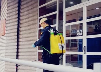 La UME desinfecta la residencia de mayores de Altabix a petición del alcalde