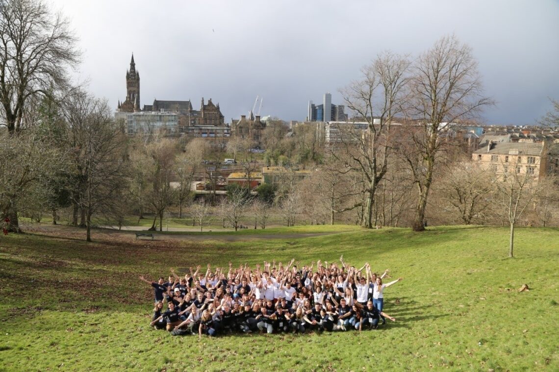 elche-umh-alumnos-asistentes-conferencia-practicas-internacionales-abril-2019