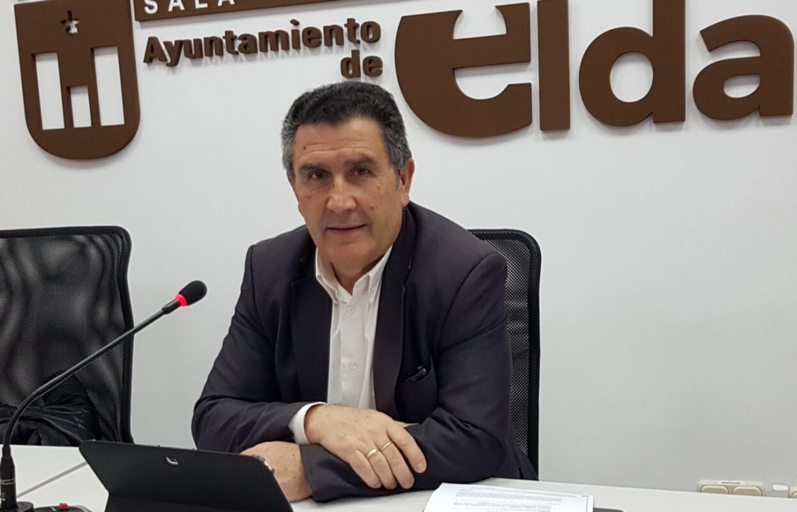 Los alumnos y alumnas de los Grados y Másteres de la UNED de Elda se examinarán de manera online