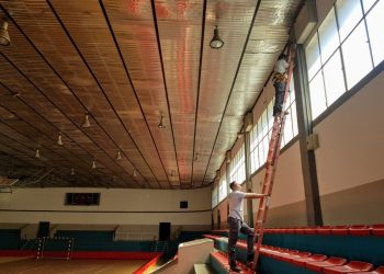 elda-cambio-luminarias-en-el-pabellon-juan-carlos-verdu-agosto-2019-2