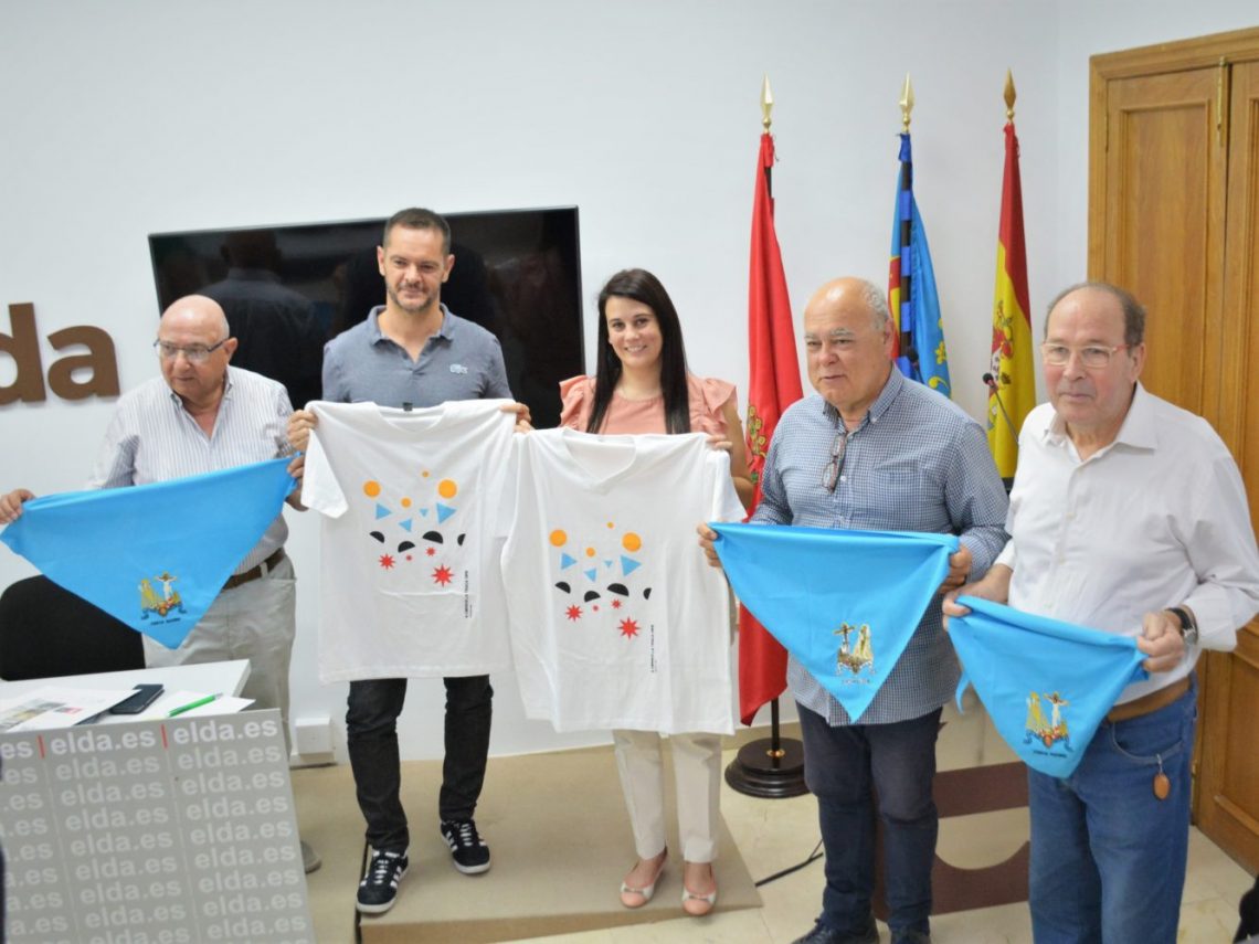 El artista eldense Salvador Lázaro diseña la camiseta para ‘correr la traca’ en las Fiestas