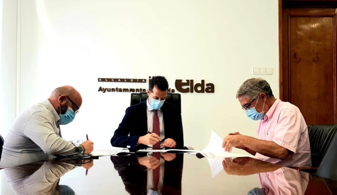 El Ayuntamiento de Elda firma el convenio de colaboración con el C.D. Eldense