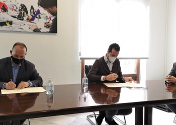 Elda firma con la Generalitat el convenio para poder adquirir viviendas destinadas a alquiler social