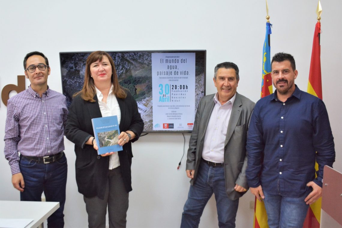 elda-presentacion-libro-mundo-del-agua-abril-2019