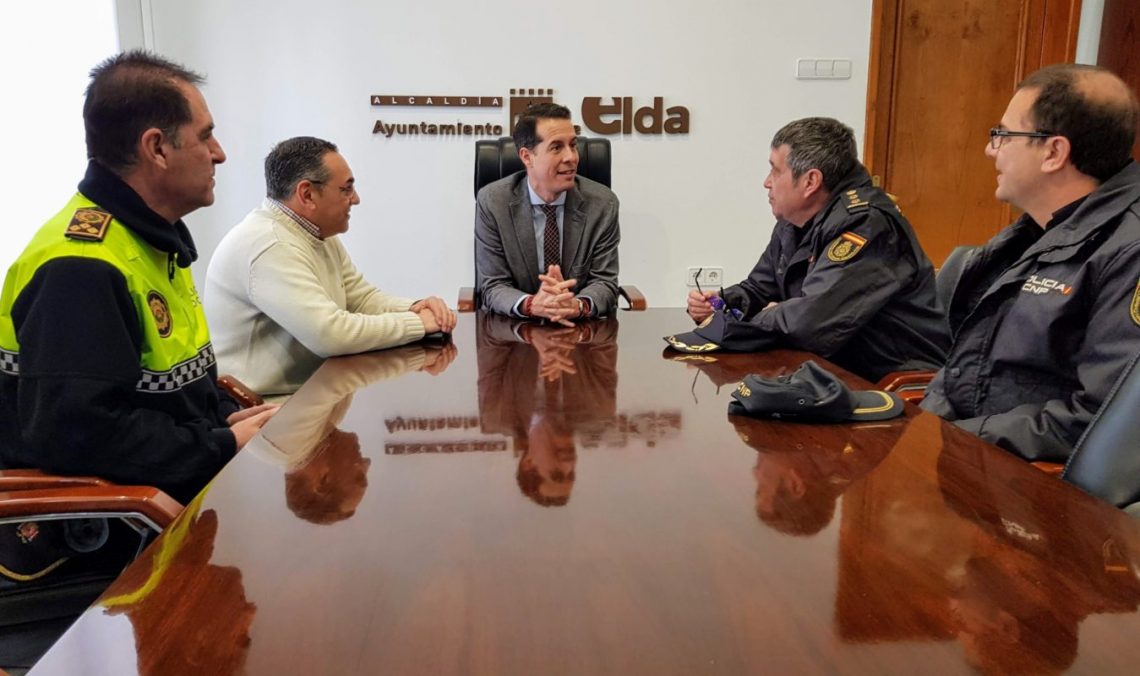 elda-recibimiento-nuevo-comisario-policia-enero-2020
