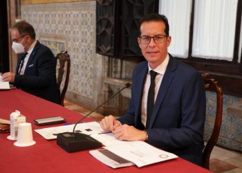 El alcalde de Elda participa en la primera reunión del Acuerdo para la Reconstrucción de la Comunidad Valenciana