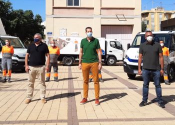 Elda y Fobesa continúan la renovación de la flota de limpieza y recogida de residuos