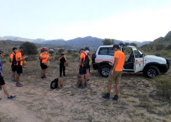 El voluntariado ambiental de Elda continúa su actividad en agosto
