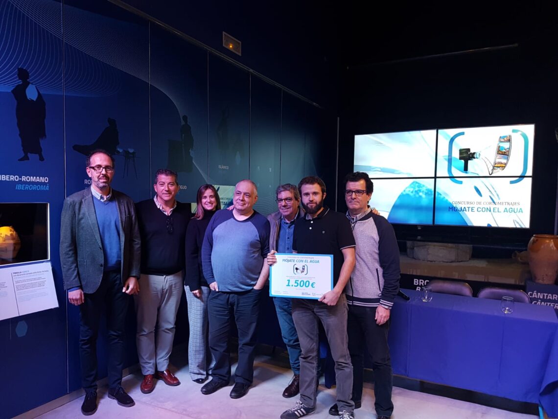 entrega-premios-concurso-mojate-con-el-agua-aguas-de-alicante-diciembre-2018-2