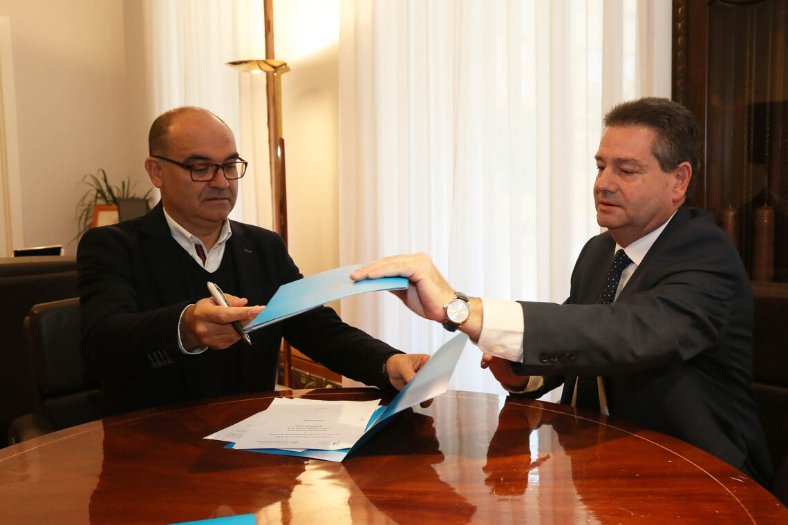 firma-catedra-agua-ua-francisco-saez-diputado-ciclo-hidrico-y-manuel-palomar-rector