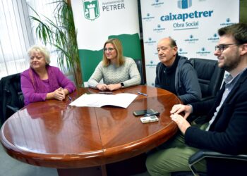 firma-convenio-amas-de-casa-ayuntamiento-petrer-diciembre-2018