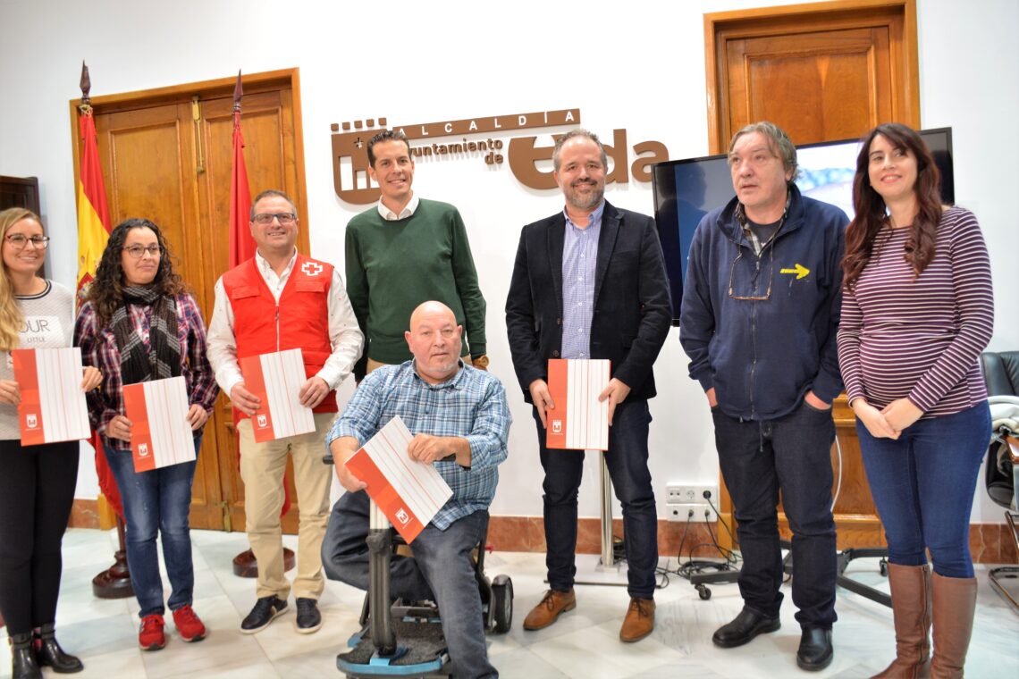 firma-convenios-entidades-sociales-elda-noviembre-2018