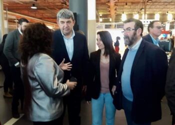 guardamar-alcalde-concejales-gisela-teva-jesus-tenza-promocionando-semana-sante-febrero-2019