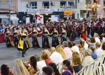 guardamar-desfile-fiestas-moros-y-cristianos-julio-2019-1