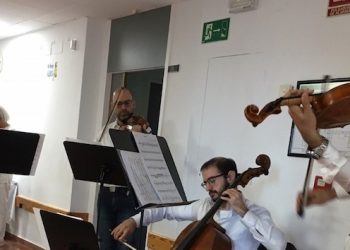 Microconciertos para humanizar la atención sanitaria a los pacientes del Hospital Vega Baja