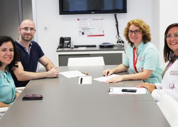 hospital-vinalopo-firma-convenio-parkinson-agosto-2019-1