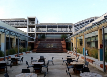 CONHOSTUR se reúne con el President de la Generalitat para reclamar un plan de rescate real