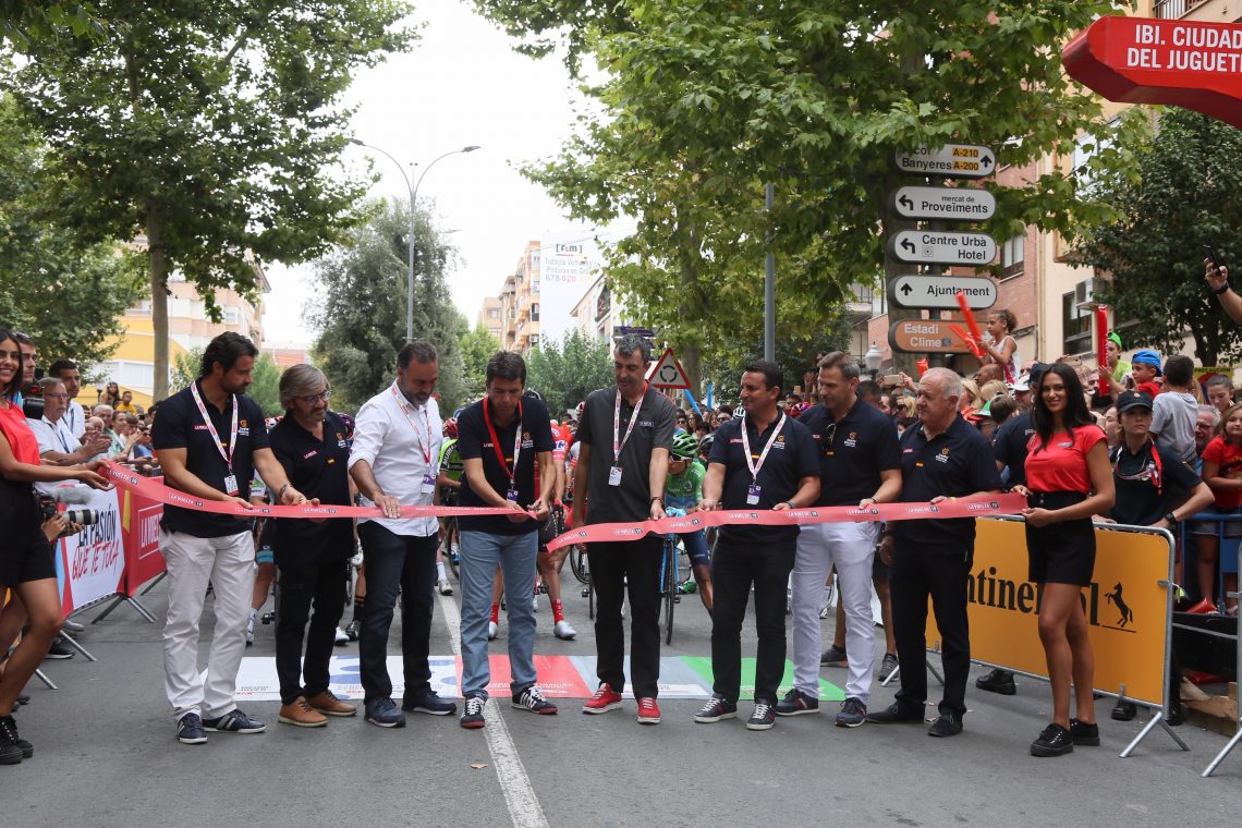 ibi-salida-tercera-etapa-vuelta-ciclista-agosto-2019