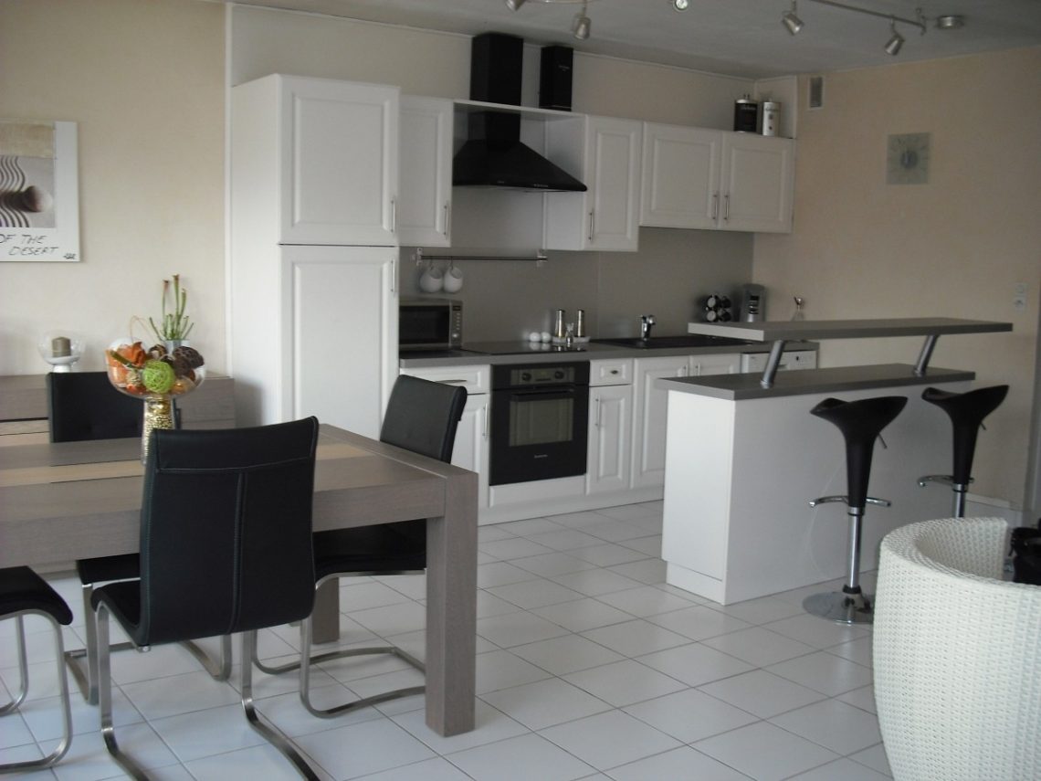 interior-furniture-table-kitchen-1120864