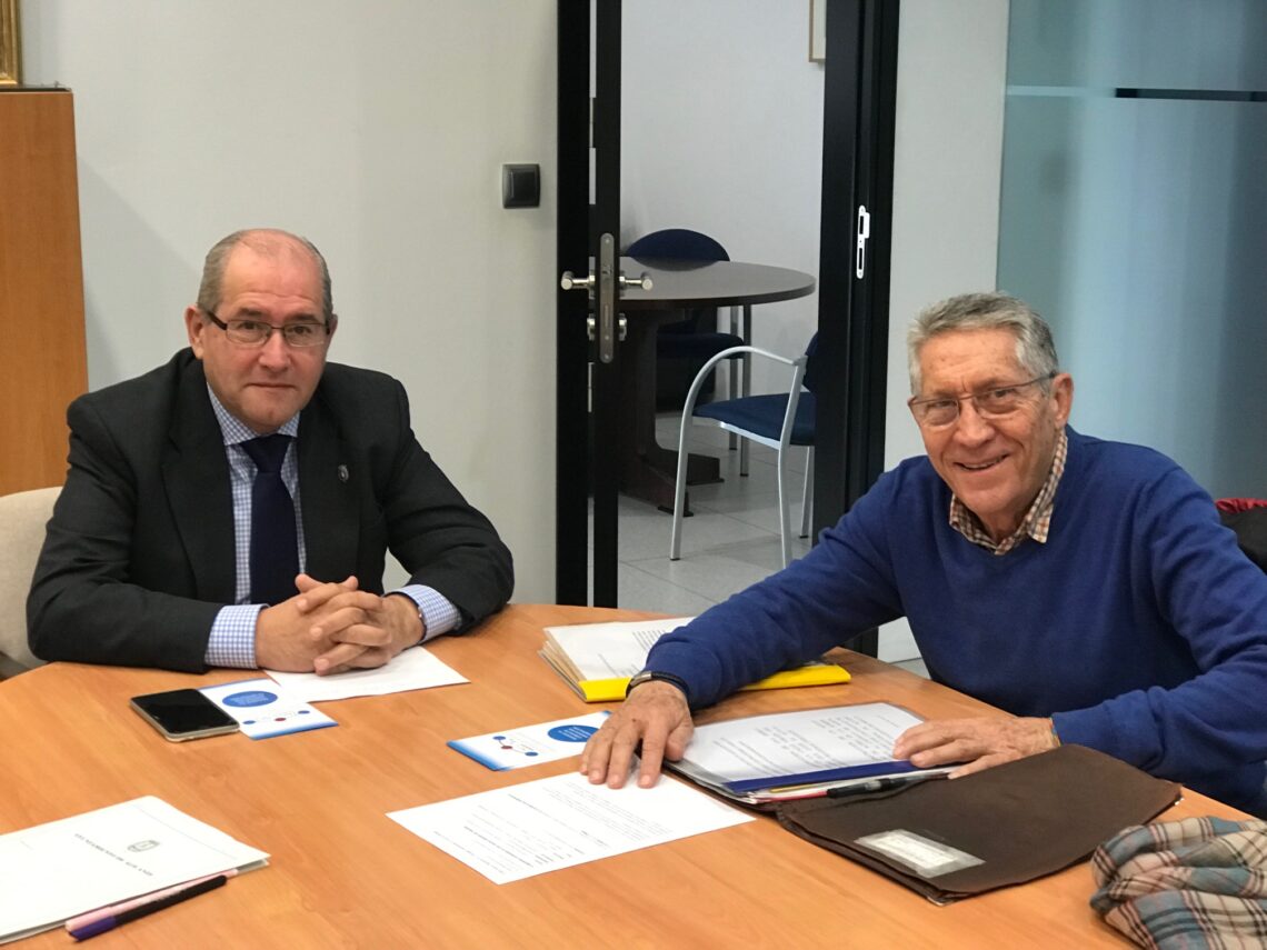 jose-ramon-gonzalez-concejal-seguridad-trafico-y-transporte-alicante-y-jose-maria-hernandez-mata-presidente-asociacion-vecinos-la-florida-alicante