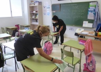 La Nucía refuerza la “limpieza en los colegios” con 50.000 euros