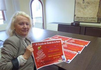 la-nucia-concejala-beatriz-presentacion-escuela-navidad-diciembre-2019-1