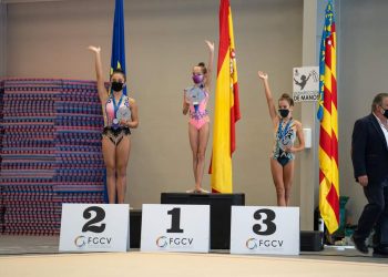La gimnasta María Koycheva se proclama campeona autonómica