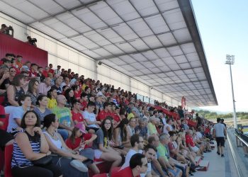 la-nucia-grada-campo-de-futbol-noviembre-2019