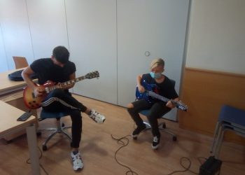 Las guitarras eléctricas “vuelven a sonar” en el Centre Juvenil