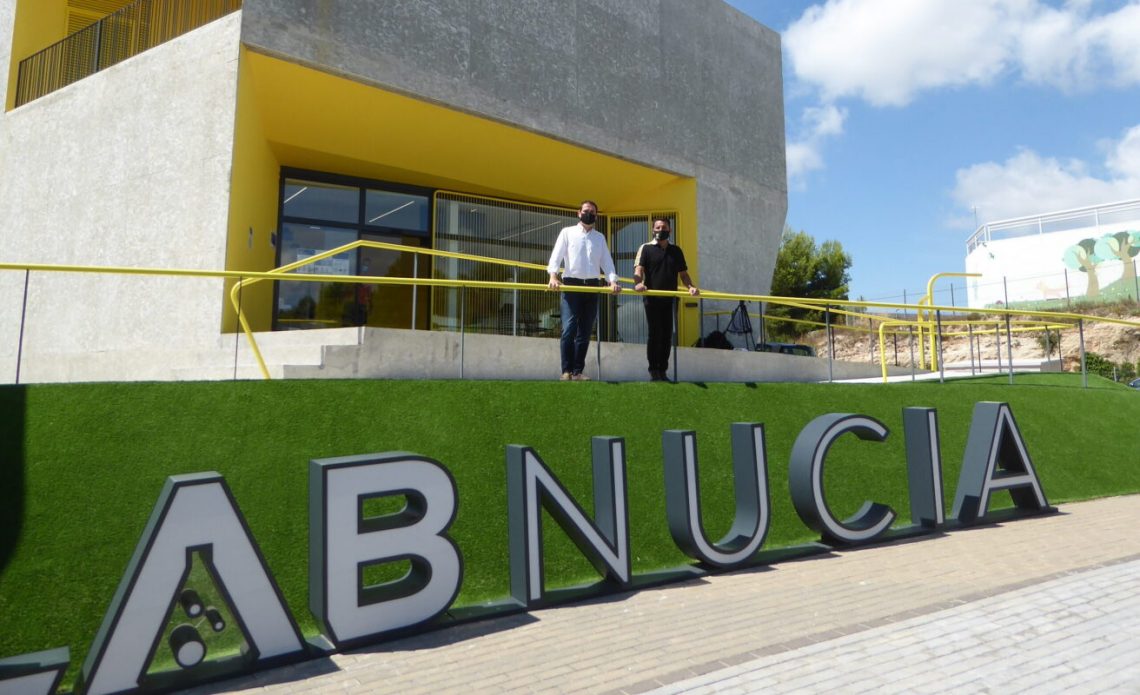 Architizer selecciona al Lab_Nucia como finalista a Mejor Edificio Público del año