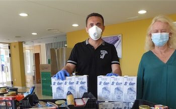 El Ayuntamiento de La Nucía dona “lotes de comida” a 117 escolares