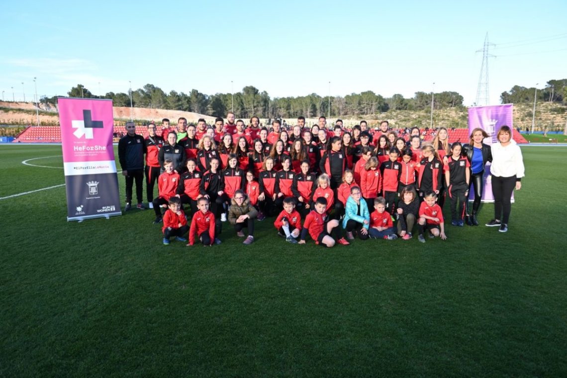 la-nucia-nastic-futbol-dia-de-la-mujer-marzo-2020