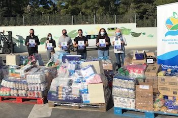 Las penyas donan 4.500 kg. de comida para el Programa de Alimentos