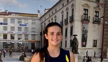 La nuciera Alejandra Riera en la concentración nacional de voleibol