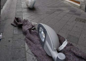 monovar-luminaria-via-mayo-2019