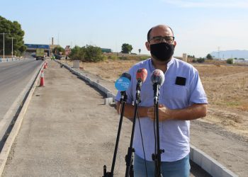 Obras Públicas prolonga el carril ciclopeatonal de la Ronda Sur por la Avenida de Jesús Navarro
