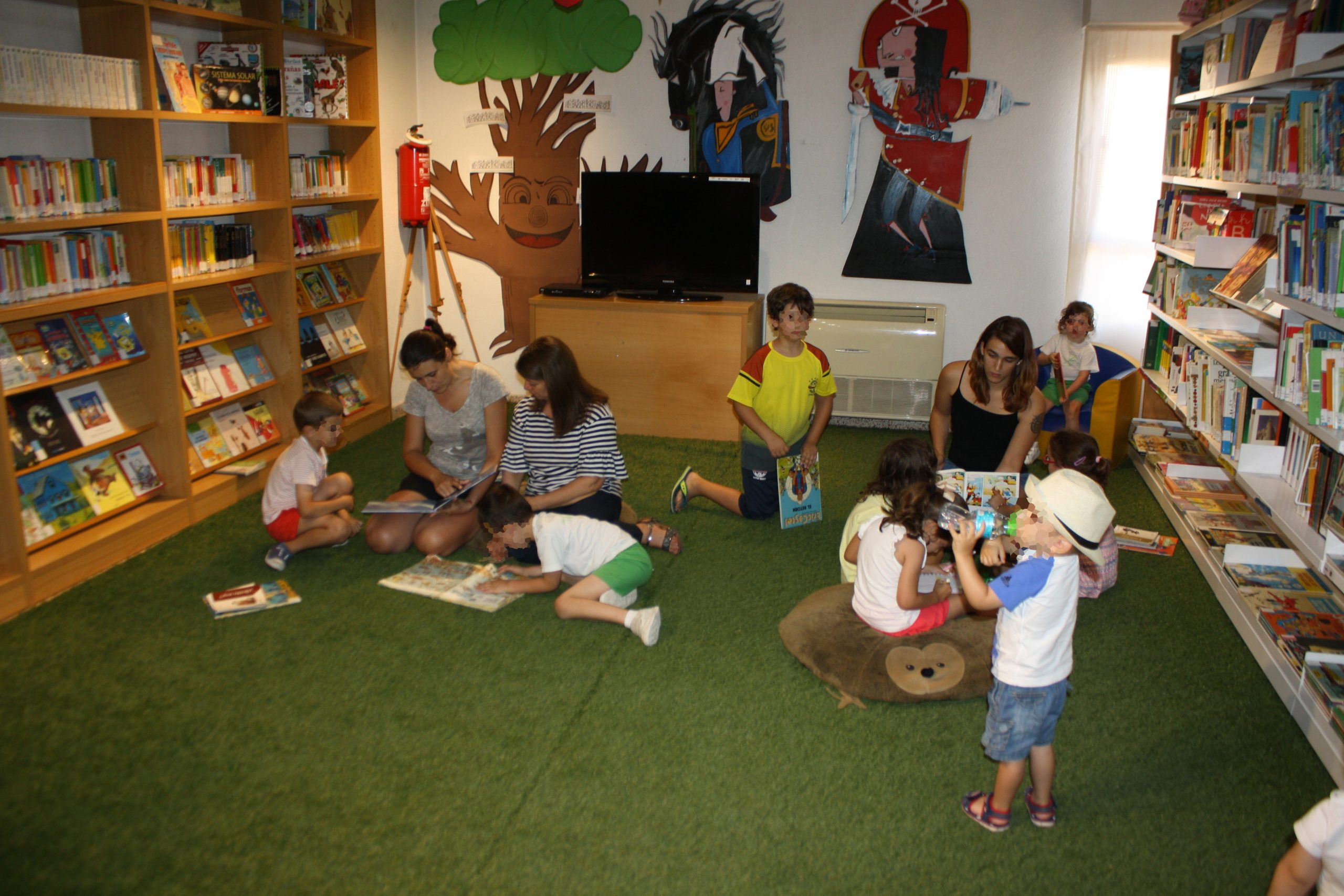 La Biblioteca infantil de Novelda inicia la actividad Bibliojuega