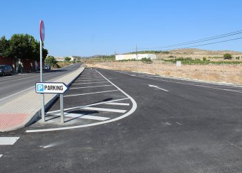 Finalizan las obras de adecuación del aparcamiento del Cementerio de Novelda