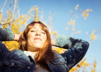 «Decir lo que pienso en mis letras es algo que siempre llevaré por bandera»