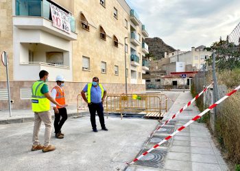 Infraestructuras acondiciona imbornales y colectores ante la época de lluvias