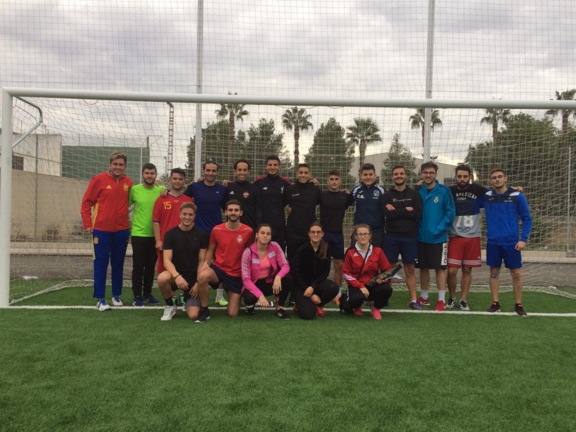 orihuela-arbritros-junto-a-maria-serna-junio-2019